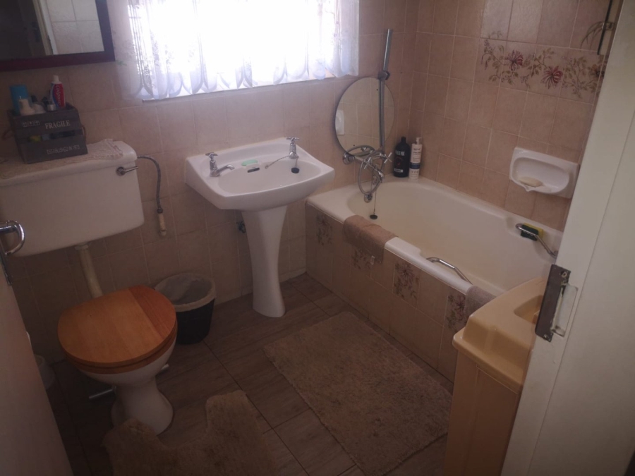 3 Bedroom Property for Sale in Marlands Gauteng