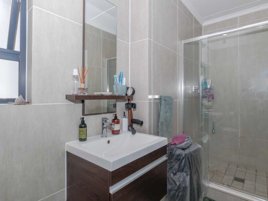 3 Bedroom Property for Sale in Greenstone Ridge Gauteng