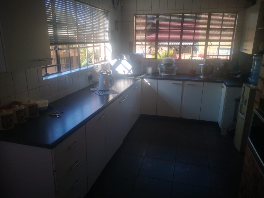 5 Bedroom Property for Sale in Marlands Gauteng