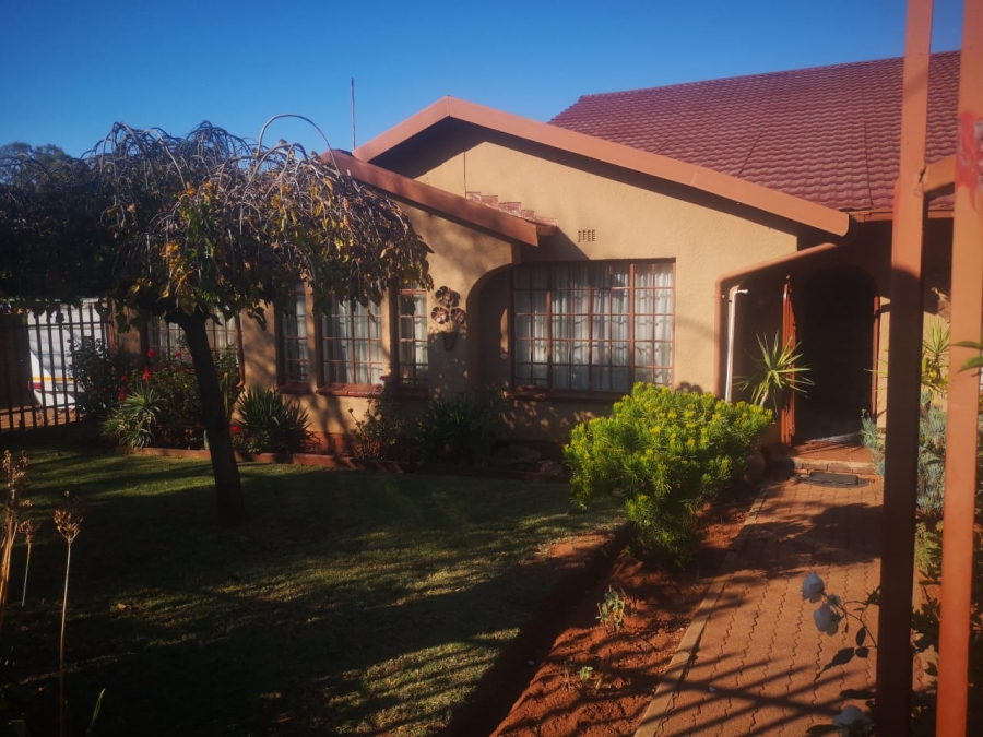 5 Bedroom Property for Sale in Marlands Gauteng