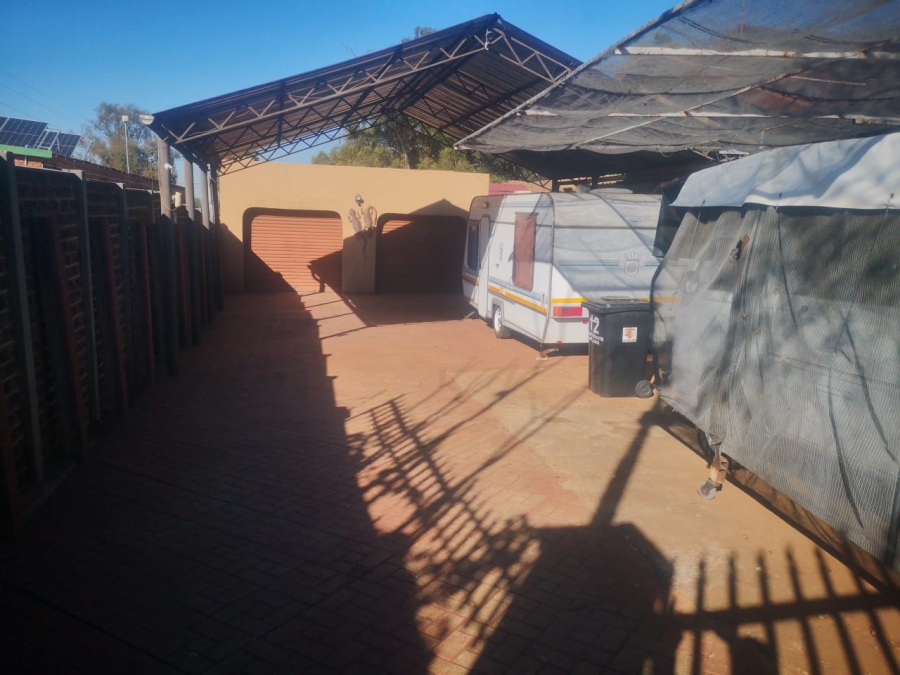 5 Bedroom Property for Sale in Marlands Gauteng