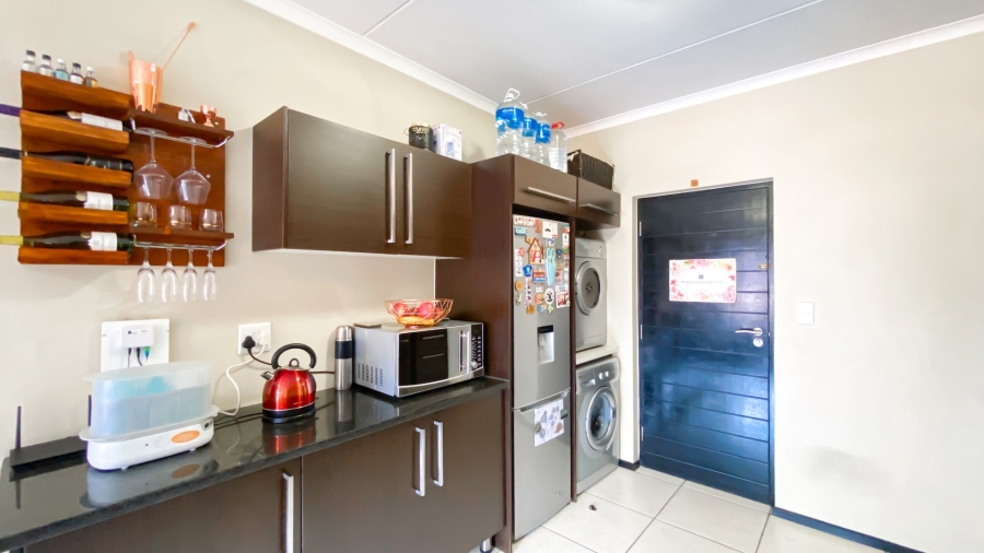 2 Bedroom Property for Sale in Greenstone Hill Gauteng