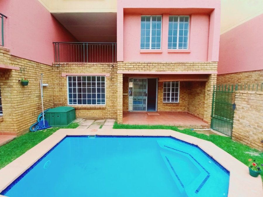 3 Bedroom Property for Sale in Marlands Gauteng