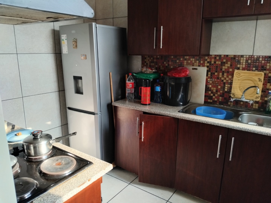 2 Bedroom Property for Sale in Lorentzville Gauteng