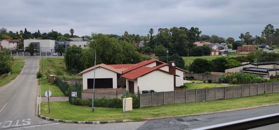 2 Bedroom Property for Sale in Illiondale Gauteng