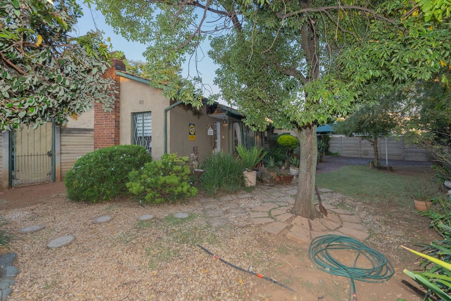 4 Bedroom Property for Sale in Meadowbrook Gauteng