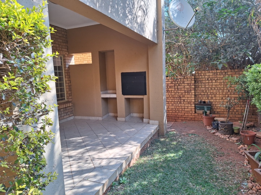 2 Bedroom Property for Sale in Olympus AH Gauteng