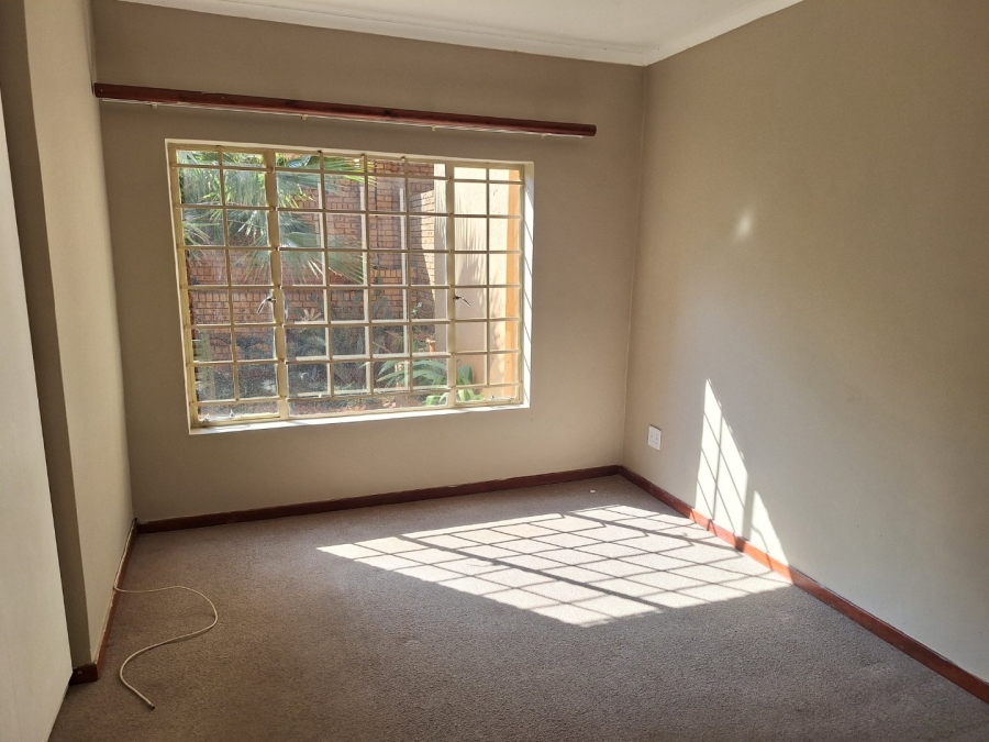 2 Bedroom Property for Sale in Olympus AH Gauteng