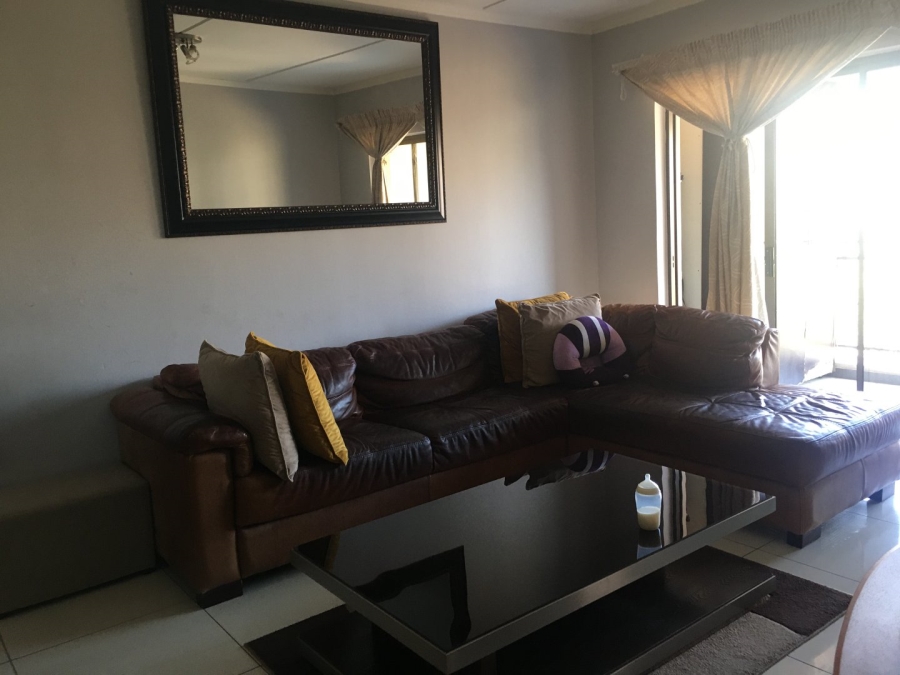 2 Bedroom Property for Sale in Noordwyk Gauteng