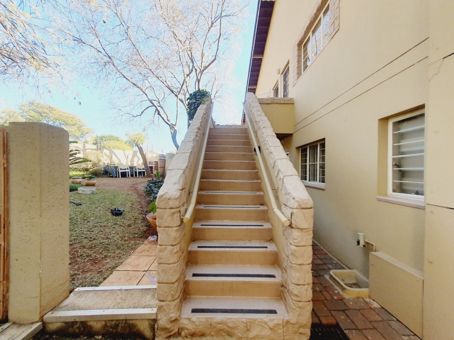 2 Bedroom Property for Sale in Faerie Glen Gauteng