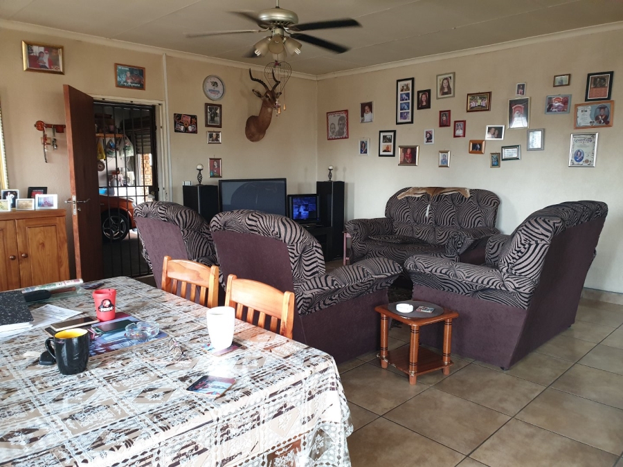 To Let 3 Bedroom Property for Rent in Primrose Gauteng