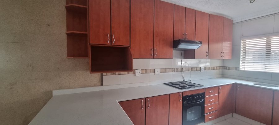 To Let 3 Bedroom Property for Rent in Ridgeway Gauteng