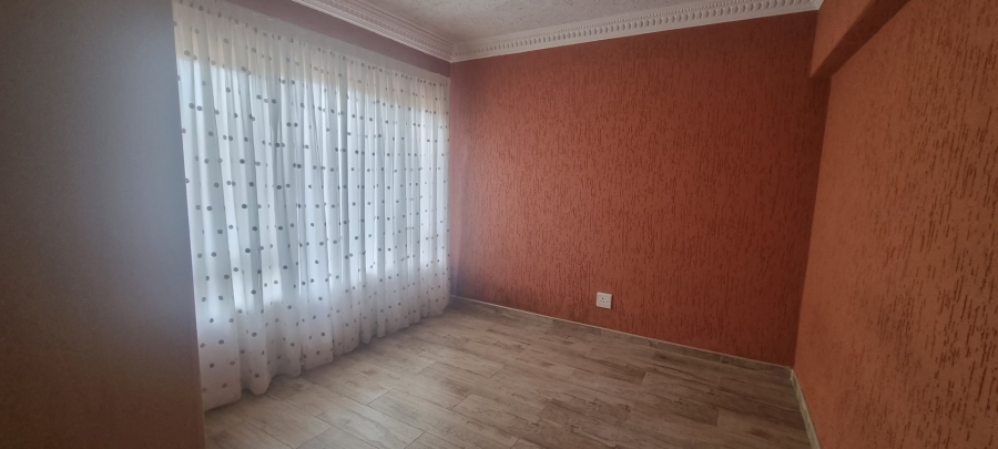 To Let 3 Bedroom Property for Rent in Ridgeway Gauteng