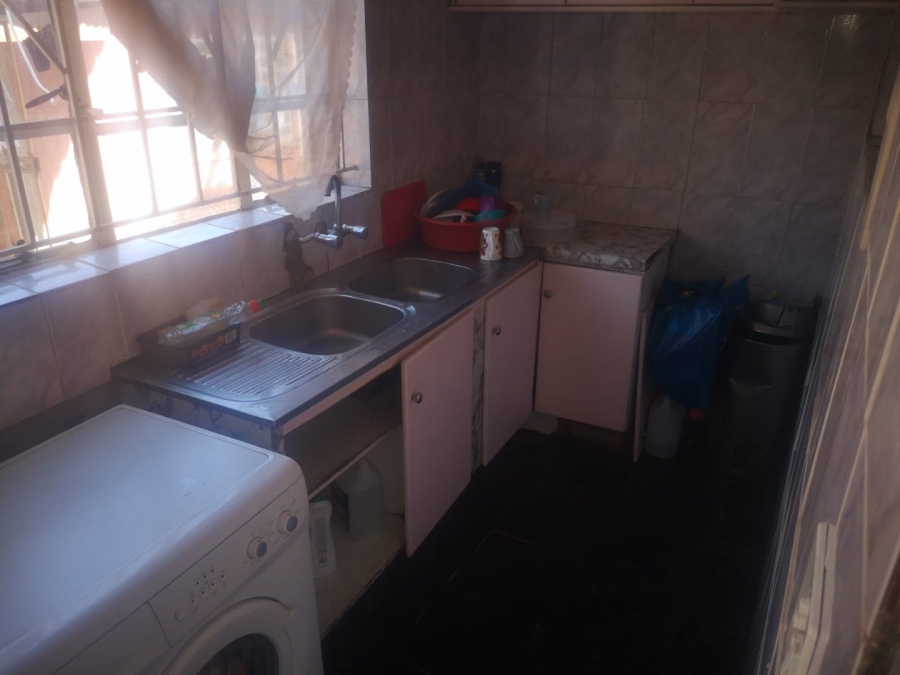 4 Bedroom Property for Sale in Troyeville Gauteng