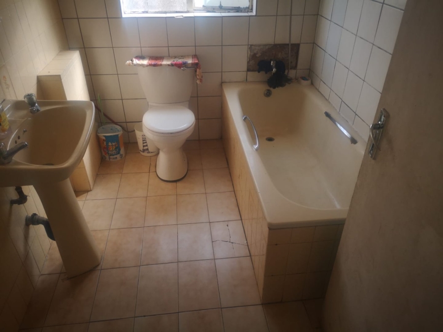 4 Bedroom Property for Sale in Troyeville Gauteng