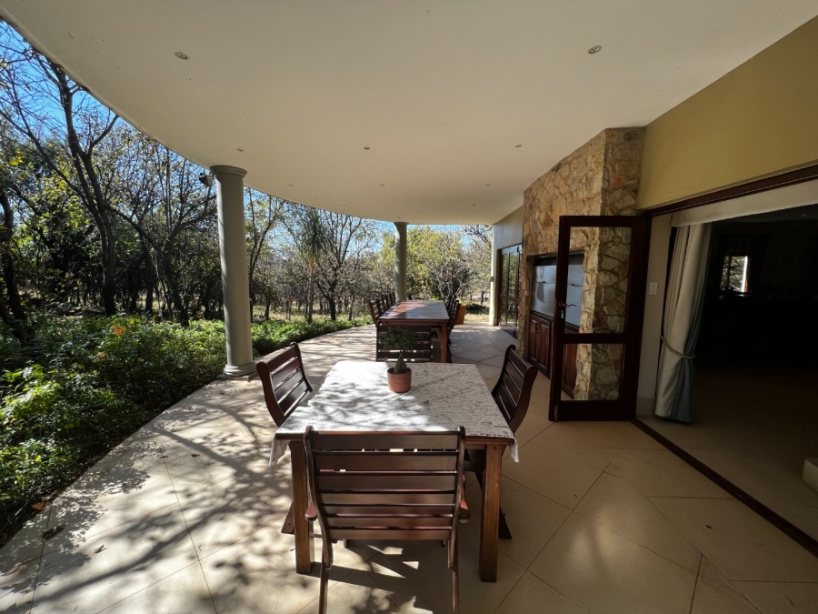 6 Bedroom Property for Sale in Leeuwfontein Estate Gauteng