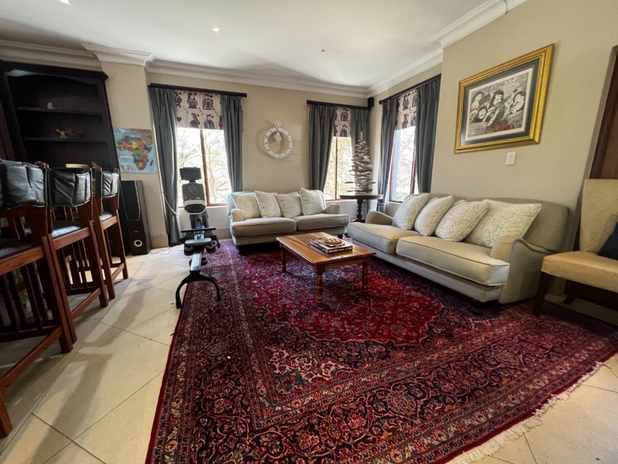 6 Bedroom Property for Sale in Leeuwfontein Estate Gauteng