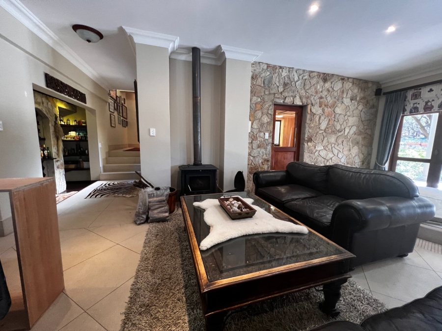 6 Bedroom Property for Sale in Leeuwfontein Estate Gauteng