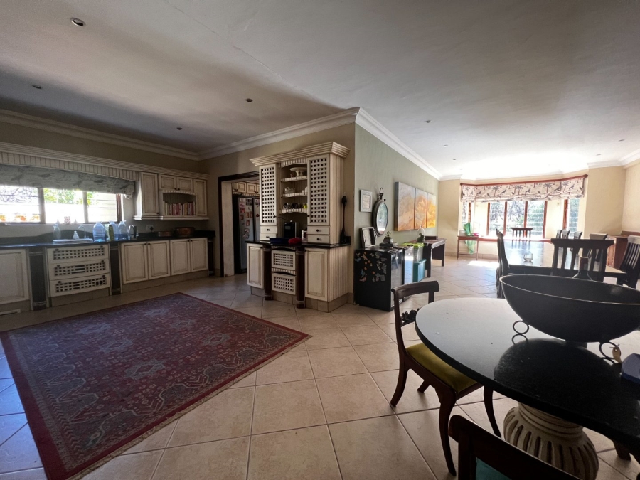 6 Bedroom Property for Sale in Leeuwfontein Estate Gauteng