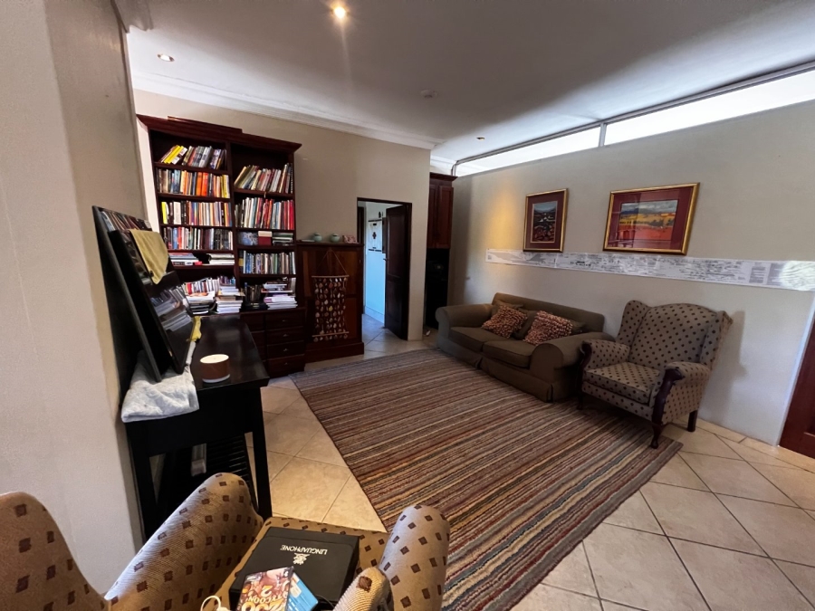 6 Bedroom Property for Sale in Leeuwfontein Estate Gauteng