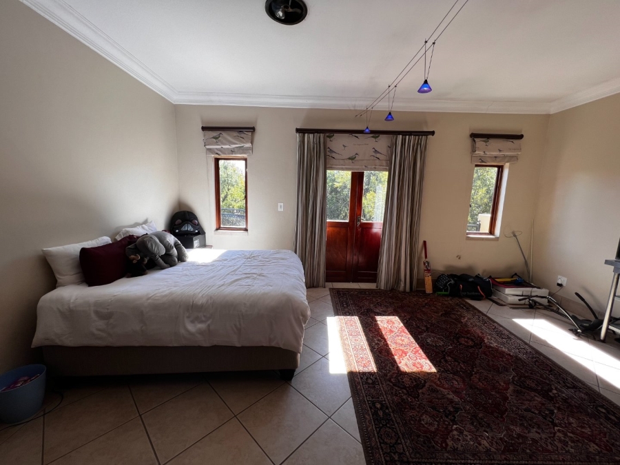 6 Bedroom Property for Sale in Leeuwfontein Estate Gauteng