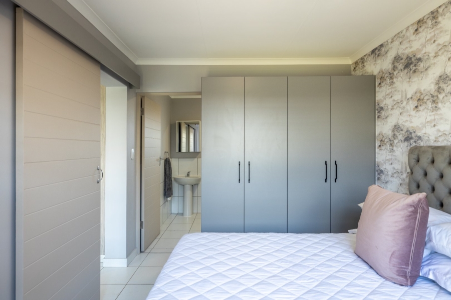 1 Bedroom Property for Sale in Kameeldrift East Gauteng