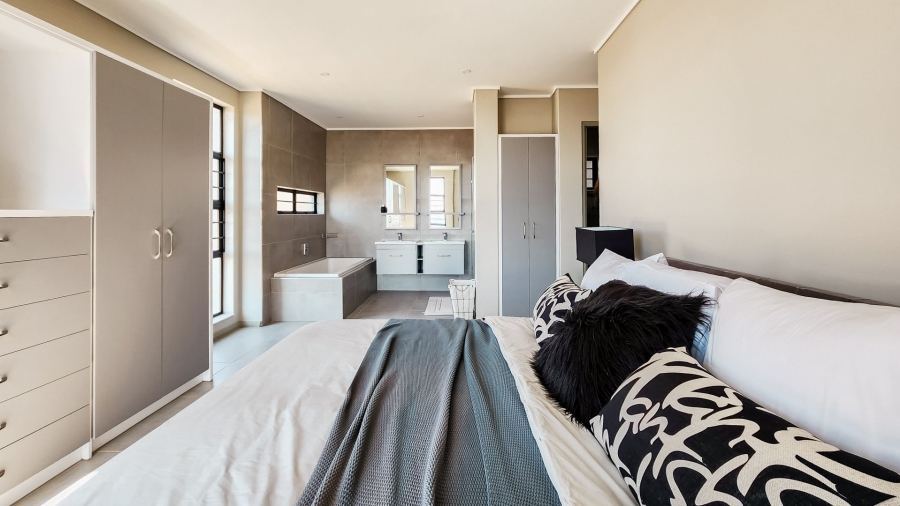 3 Bedroom Property for Sale in Homes Haven Gauteng