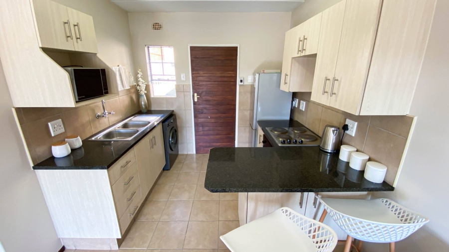 2 Bedroom Property for Sale in Erand Gardens Gauteng