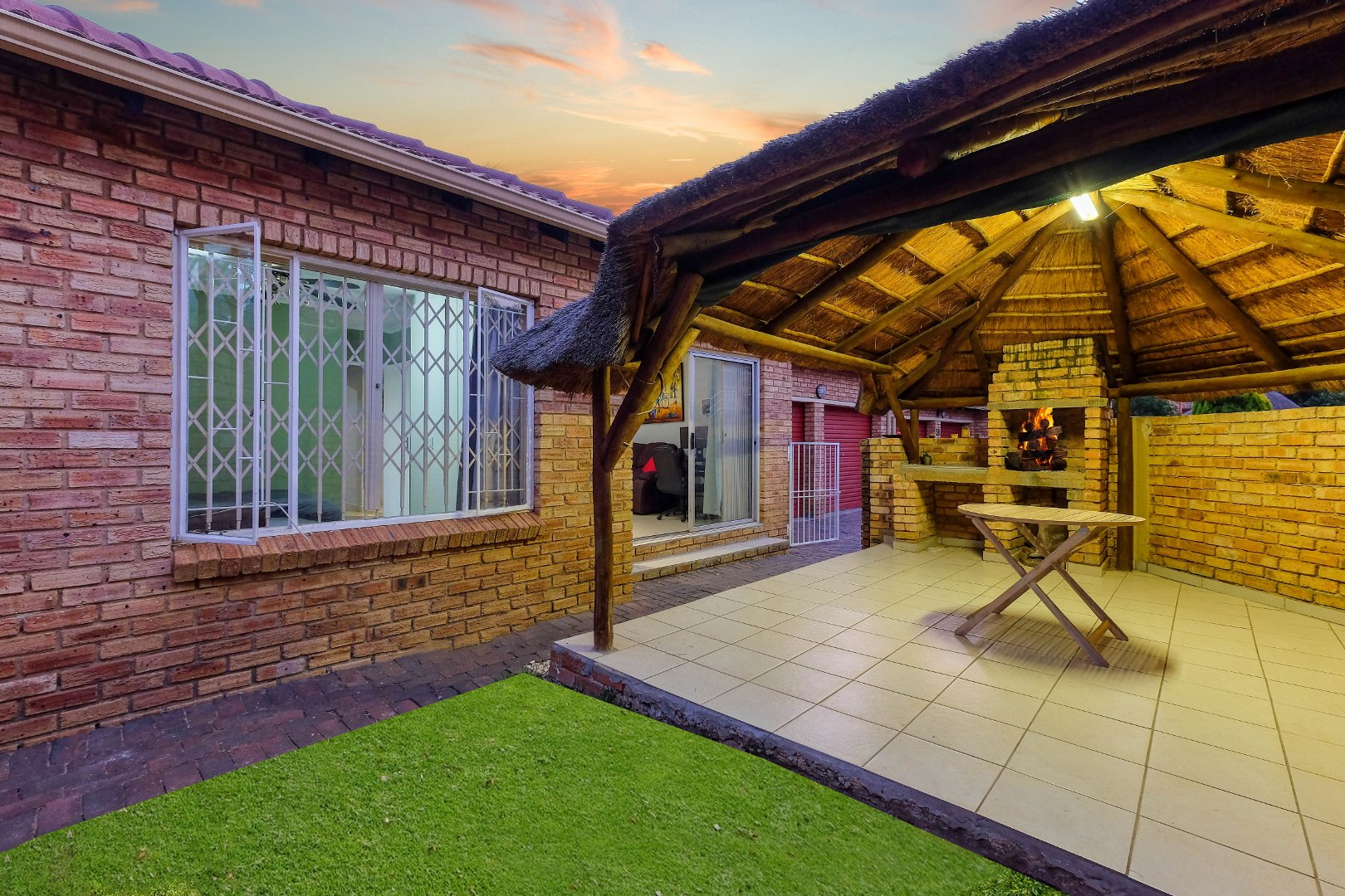 2 Bedroom Property for Sale in Wilgeheuwel Gauteng