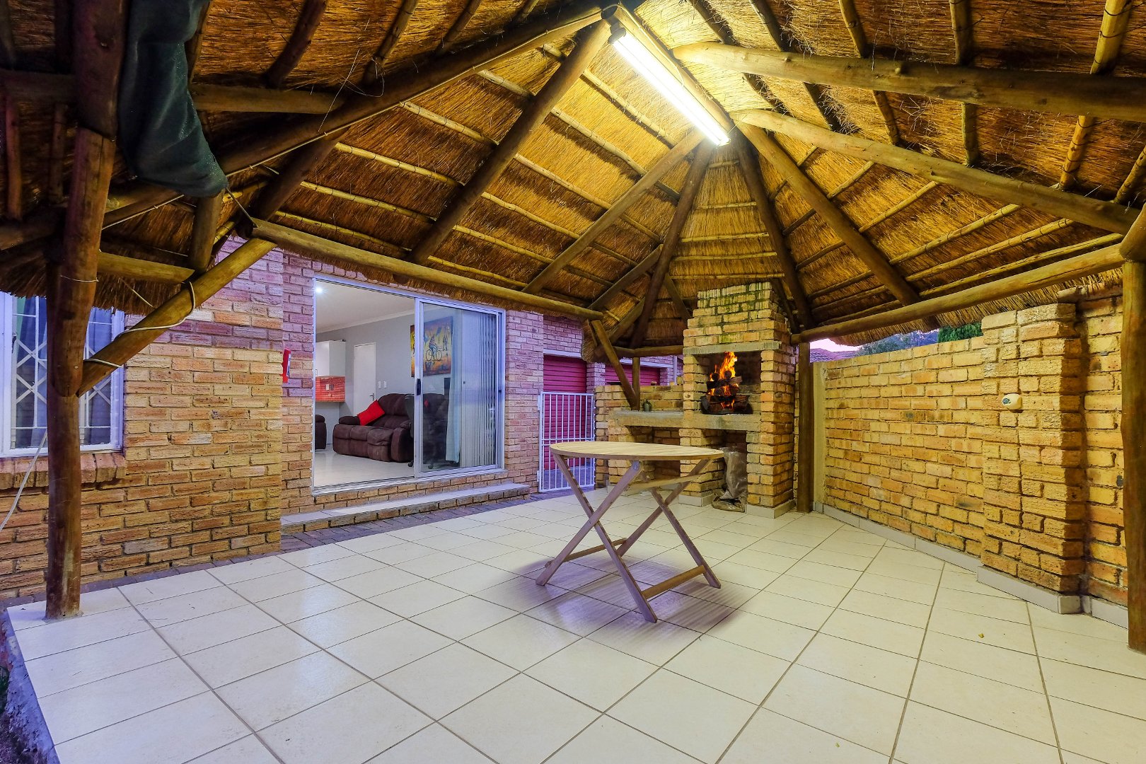 2 Bedroom Property for Sale in Wilgeheuwel Gauteng