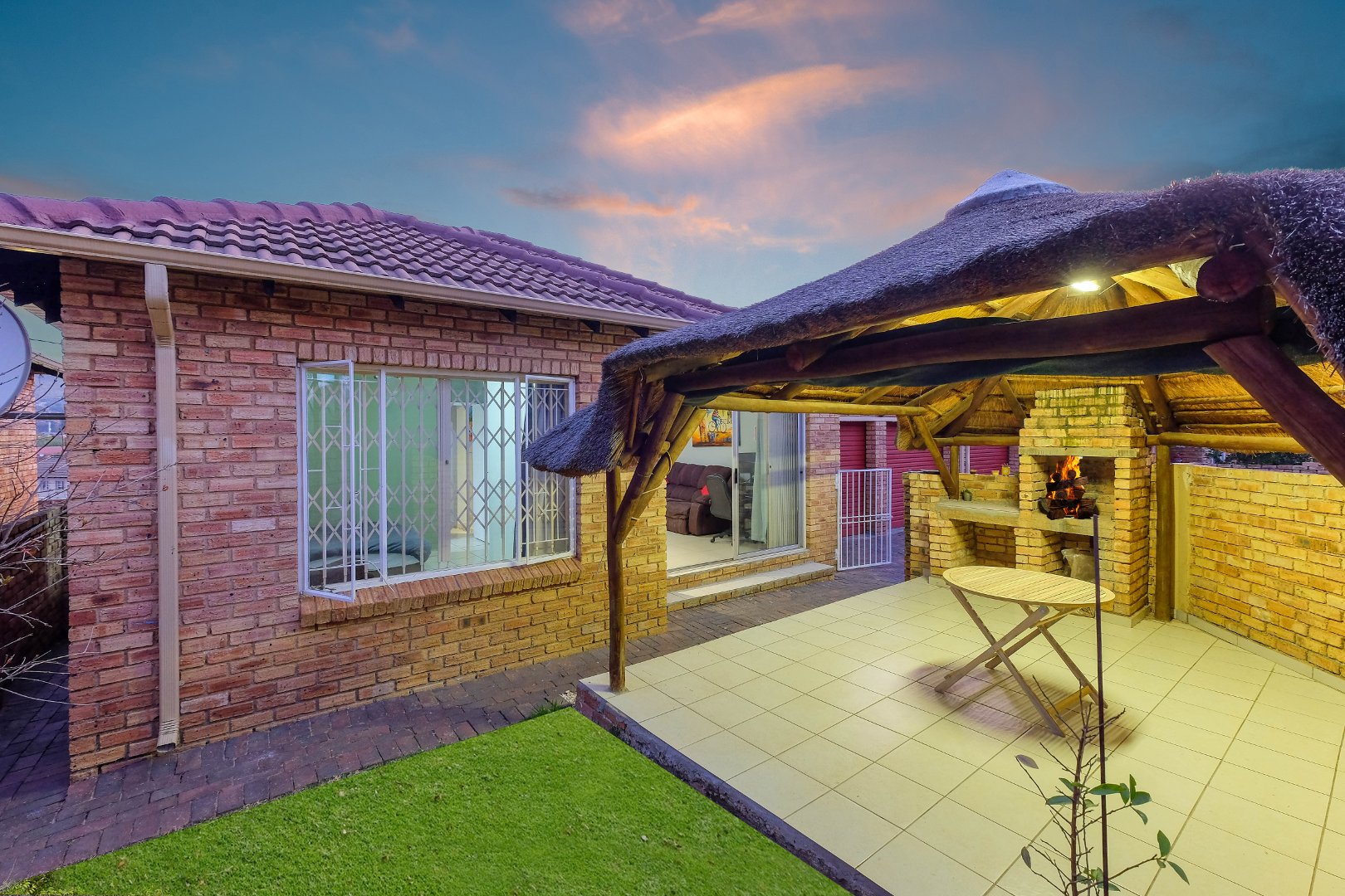 2 Bedroom Property for Sale in Wilgeheuwel Gauteng