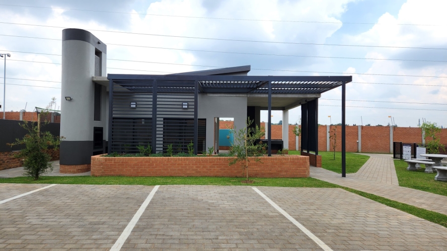 2 Bedroom Property for Sale in Amberfield Gauteng