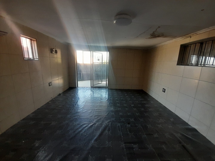 2 Bedroom Property for Sale in Philip Nel Park Gauteng