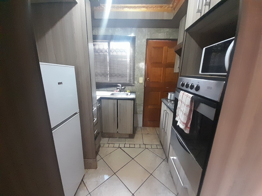 2 Bedroom Property for Sale in Soshanguve A Gauteng