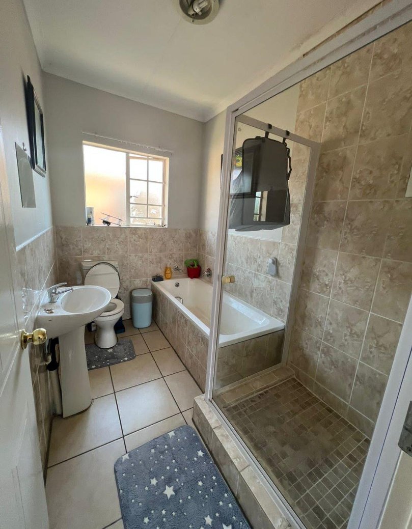 To Let 3 Bedroom Property for Rent in Willowbrook Gauteng