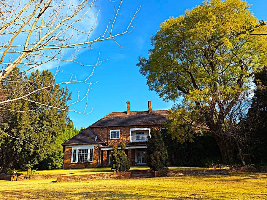 5 Bedroom Property for Sale in Sandhurst Gauteng