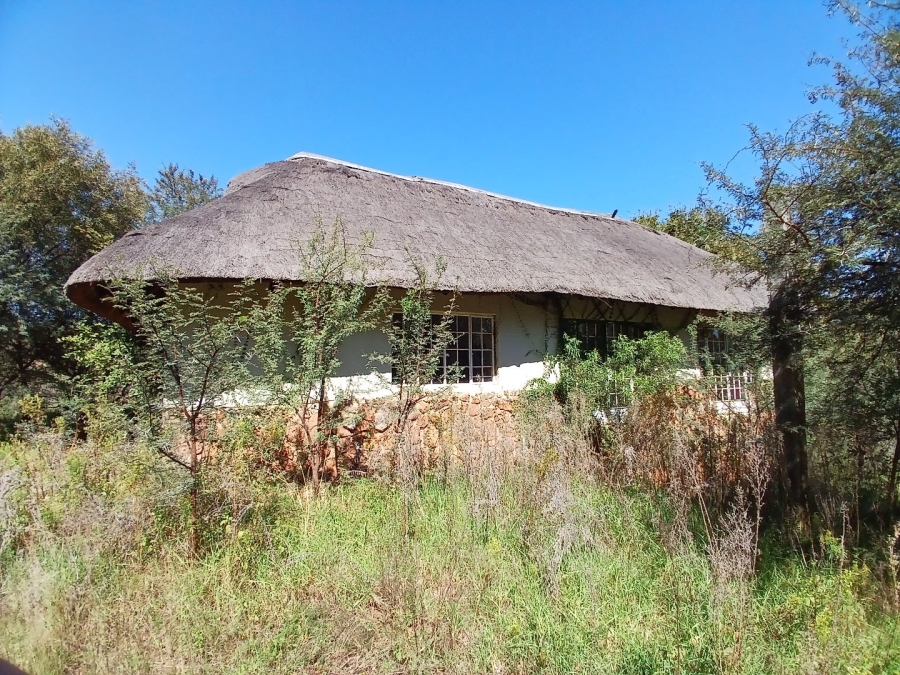  Bedroom Property for Sale in Roodekrans Gauteng