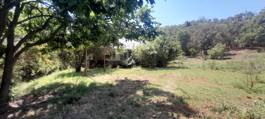  Bedroom Property for Sale in Roodekrans Gauteng