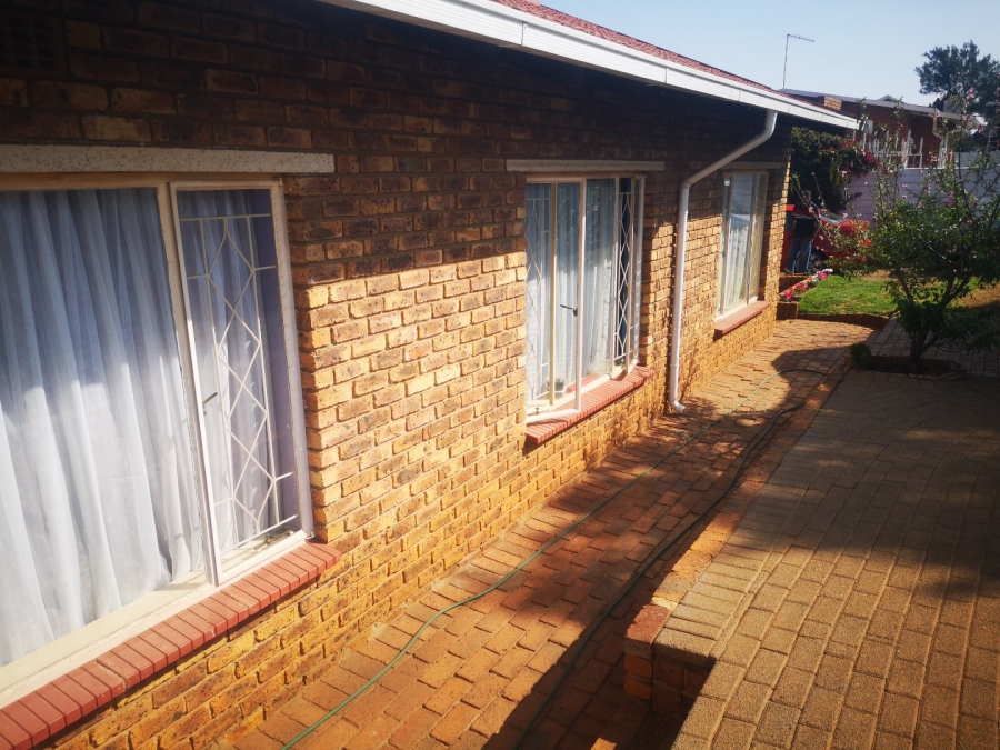 3 Bedroom Property for Sale in Primrose Gauteng