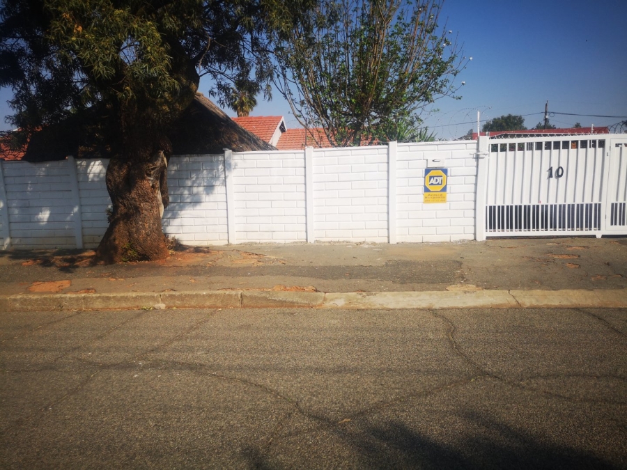 3 Bedroom Property for Sale in Primrose Gauteng