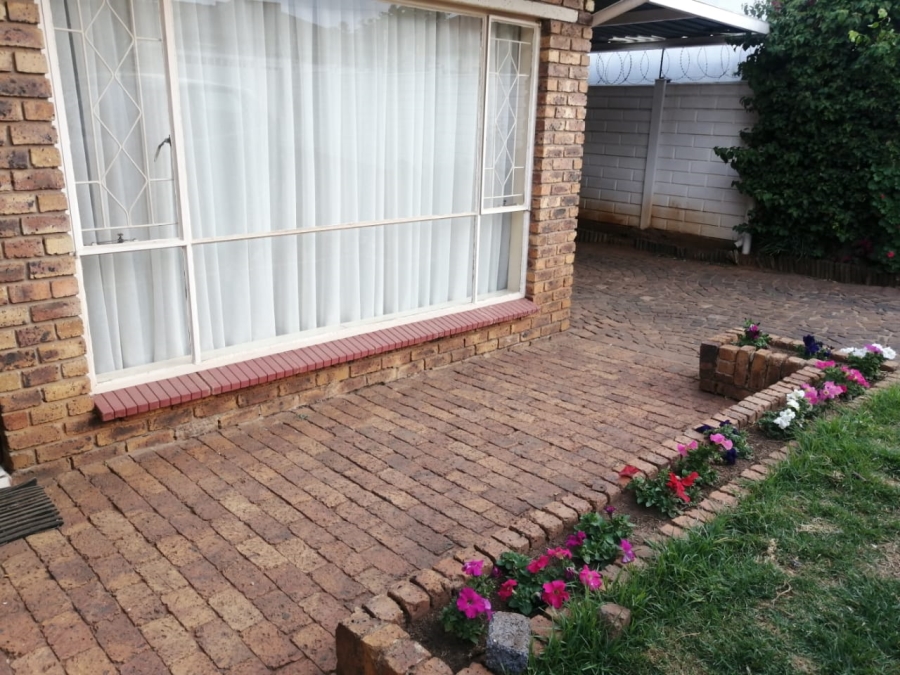 3 Bedroom Property for Sale in Primrose Gauteng