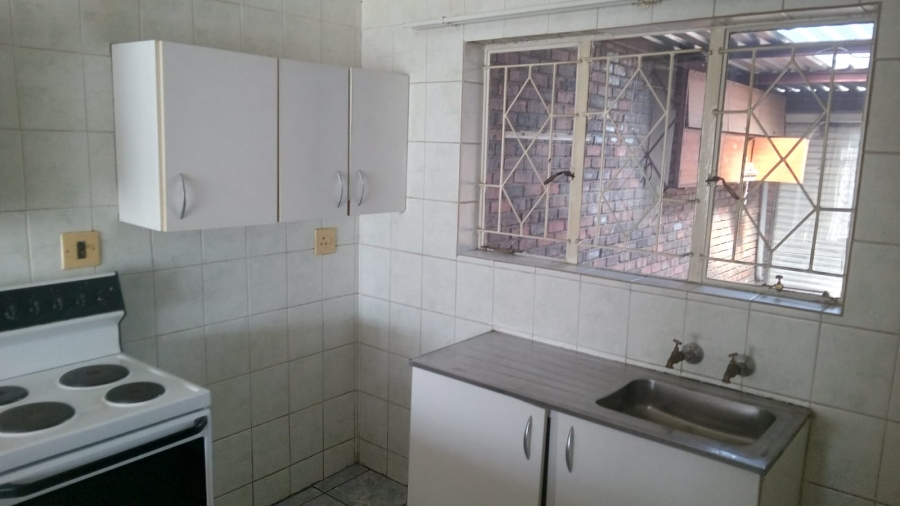 2 Bedroom Property for Sale in Beyers Park Gauteng