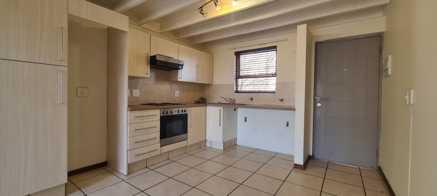 To Let 1 Bedroom Property for Rent in Broadacres Gauteng