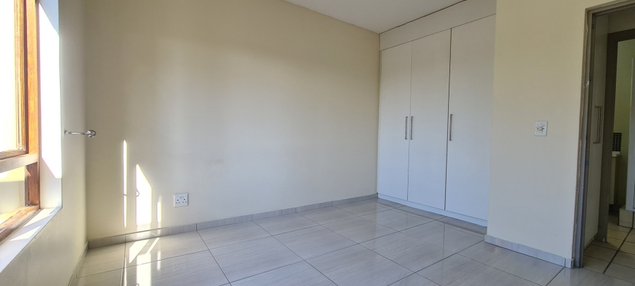 To Let 1 Bedroom Property for Rent in Broadacres Gauteng