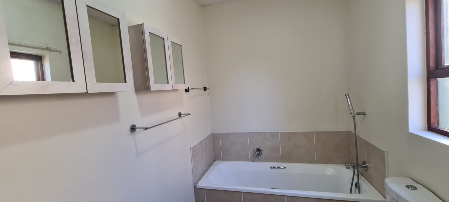 To Let 1 Bedroom Property for Rent in Broadacres Gauteng