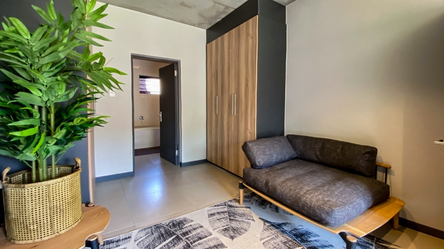 To Let 4 Bedroom Property for Rent in Crowthorne AH Gauteng