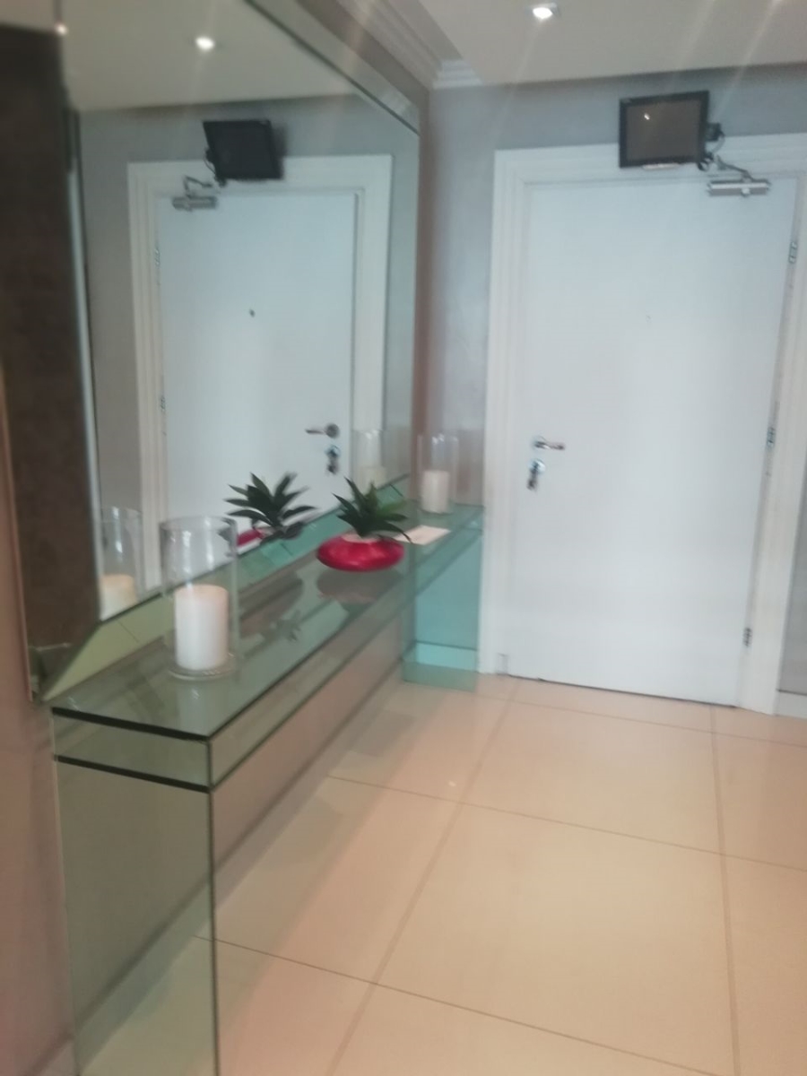 To Let 3 Bedroom Property for Rent in Sandown Gauteng