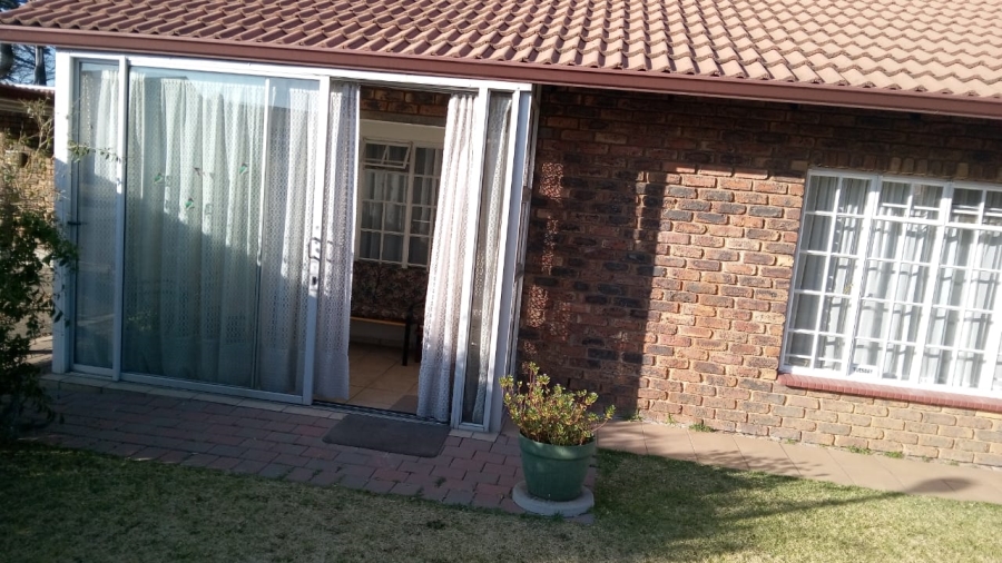 2 Bedroom Property for Sale in Bartlett Gauteng