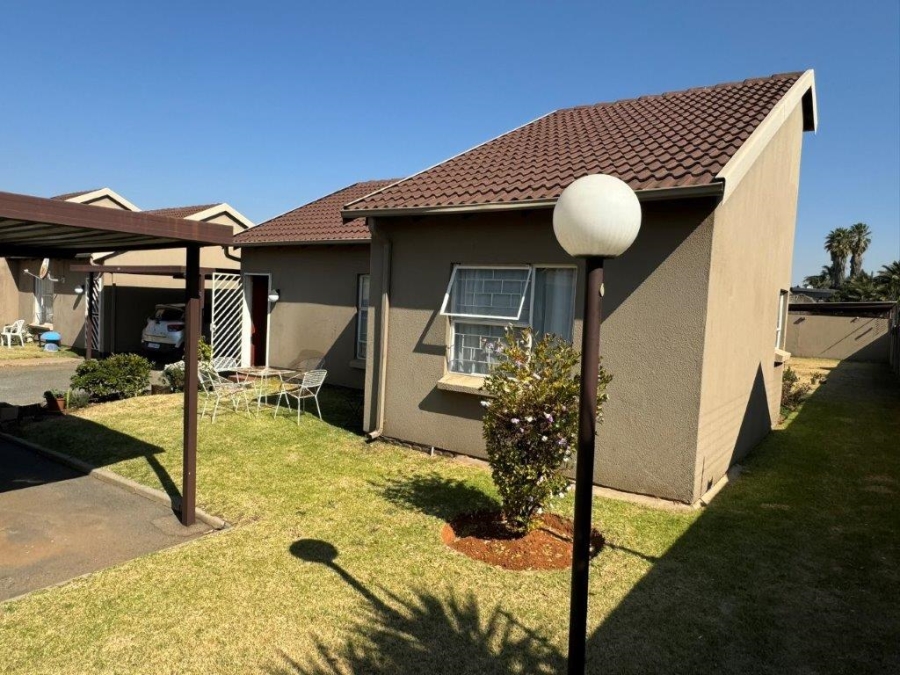 2 Bedroom Property for Sale in Pomona Gauteng