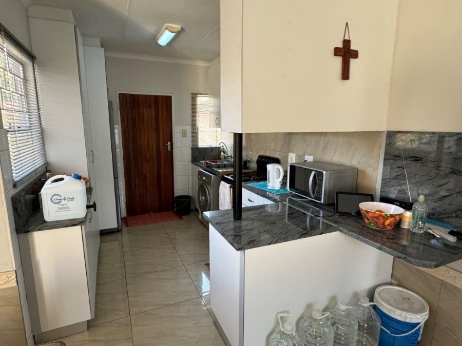 2 Bedroom Property for Sale in Pomona Gauteng